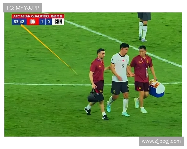 媒体人批评朱辰杰被换下慢悠悠离场错失追分良机影响球队士气